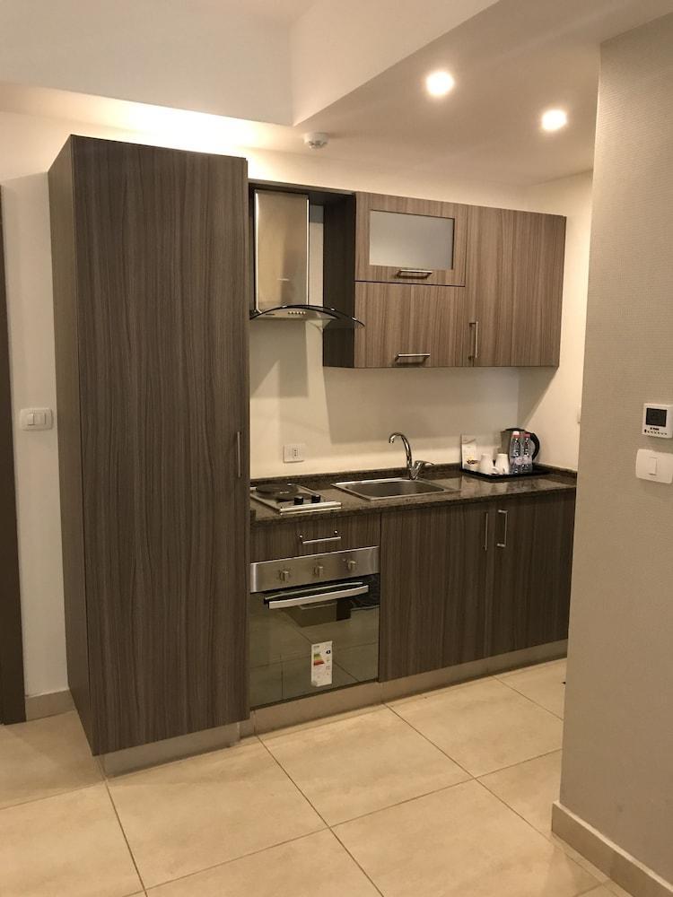 Almond 公寓式飯店